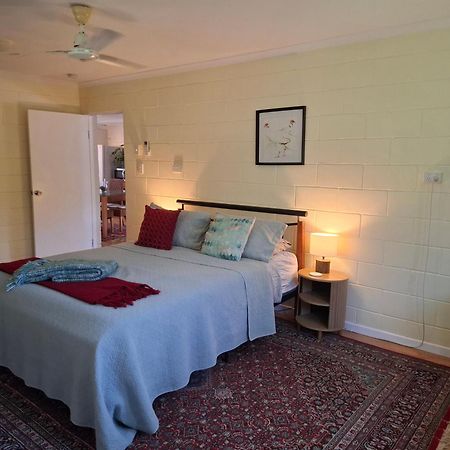 J & Ella'S Holiday House - 2 Bedroom, 2 Bathroom Home Cooktown Eksteriør billede