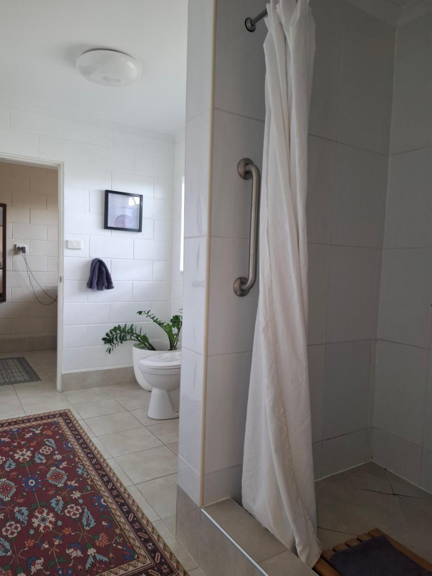 J & Ella'S Holiday House - 2 Bedroom, 2 Bathroom Home Cooktown Eksteriør billede