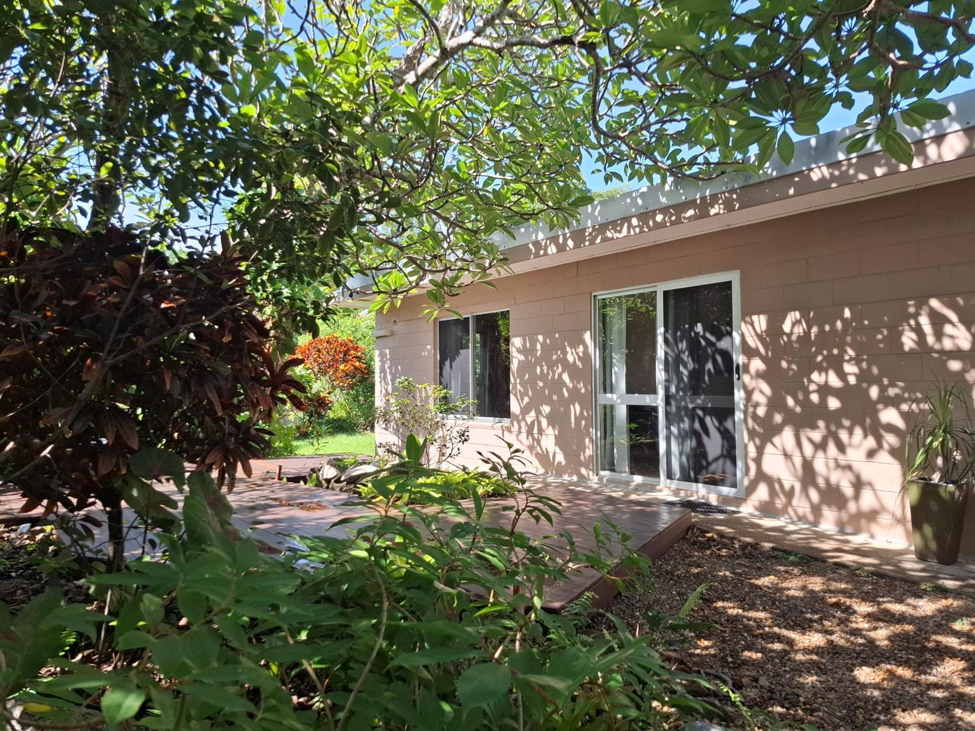 J & Ella'S Holiday House - 2 Bedroom, 2 Bathroom Home Cooktown Eksteriør billede